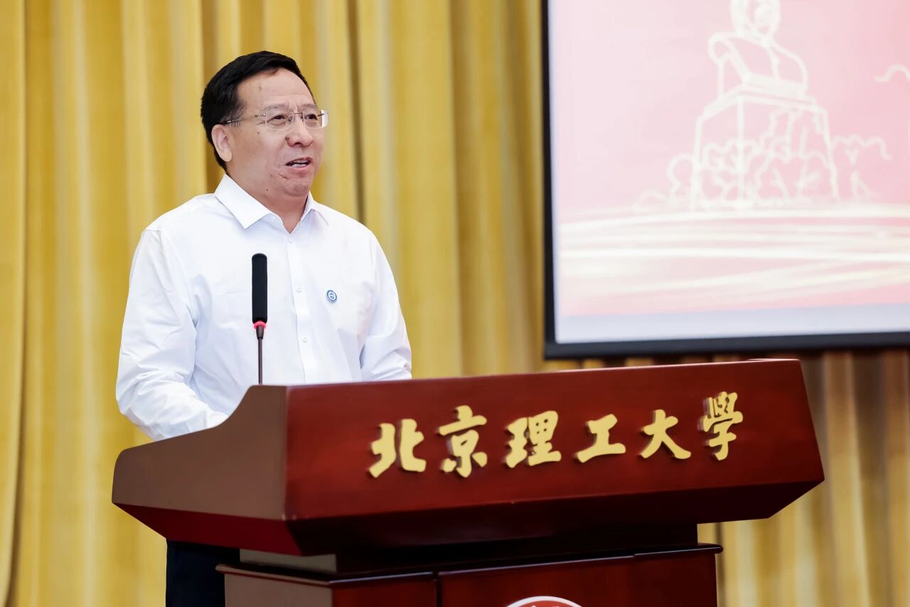 9书记讲话.jpg 9书记讲话.jpg